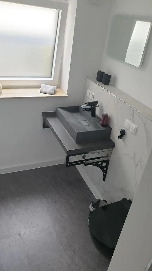 Appartement Buehl, Zentral Und Ruhig, Soutterain Apartment Buehl (Rastatt)